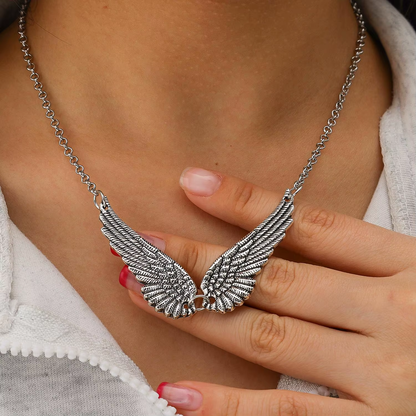 Collier Ailes d'Ange Chic Vue Portée